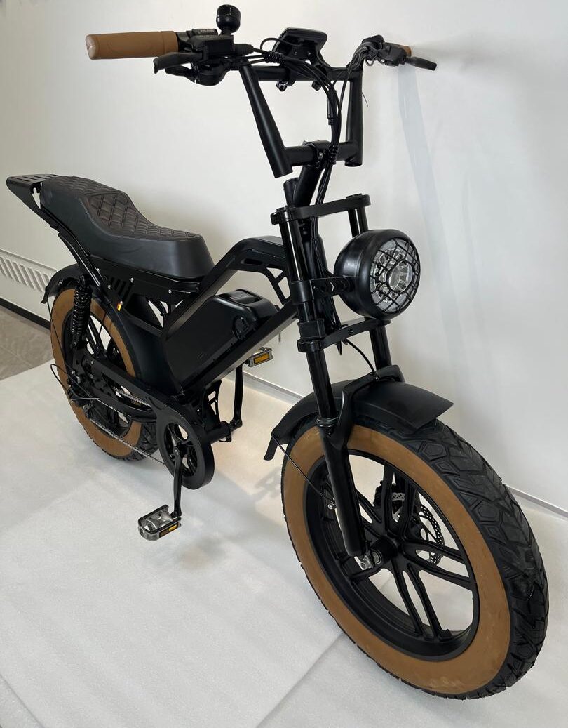 LEEU S20